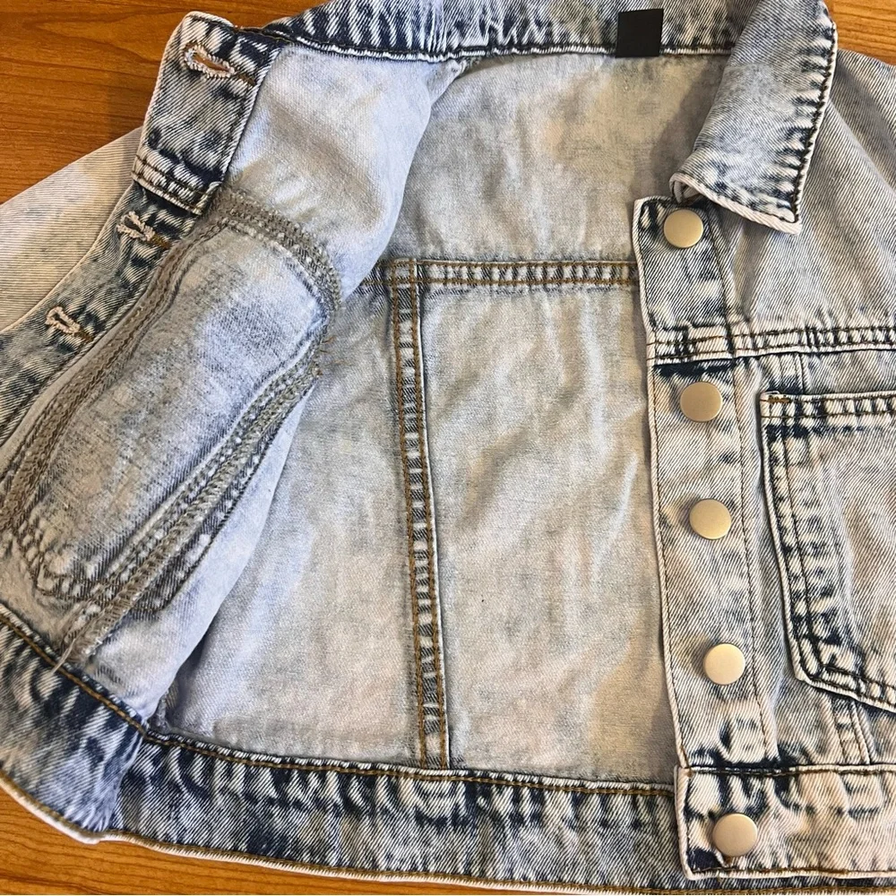 SHEIN Stylish Kids Denim Jacket